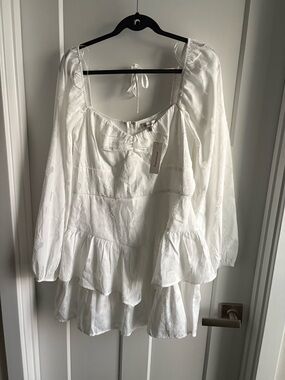 Francesca's Collections White Tiered Peasant Tunic